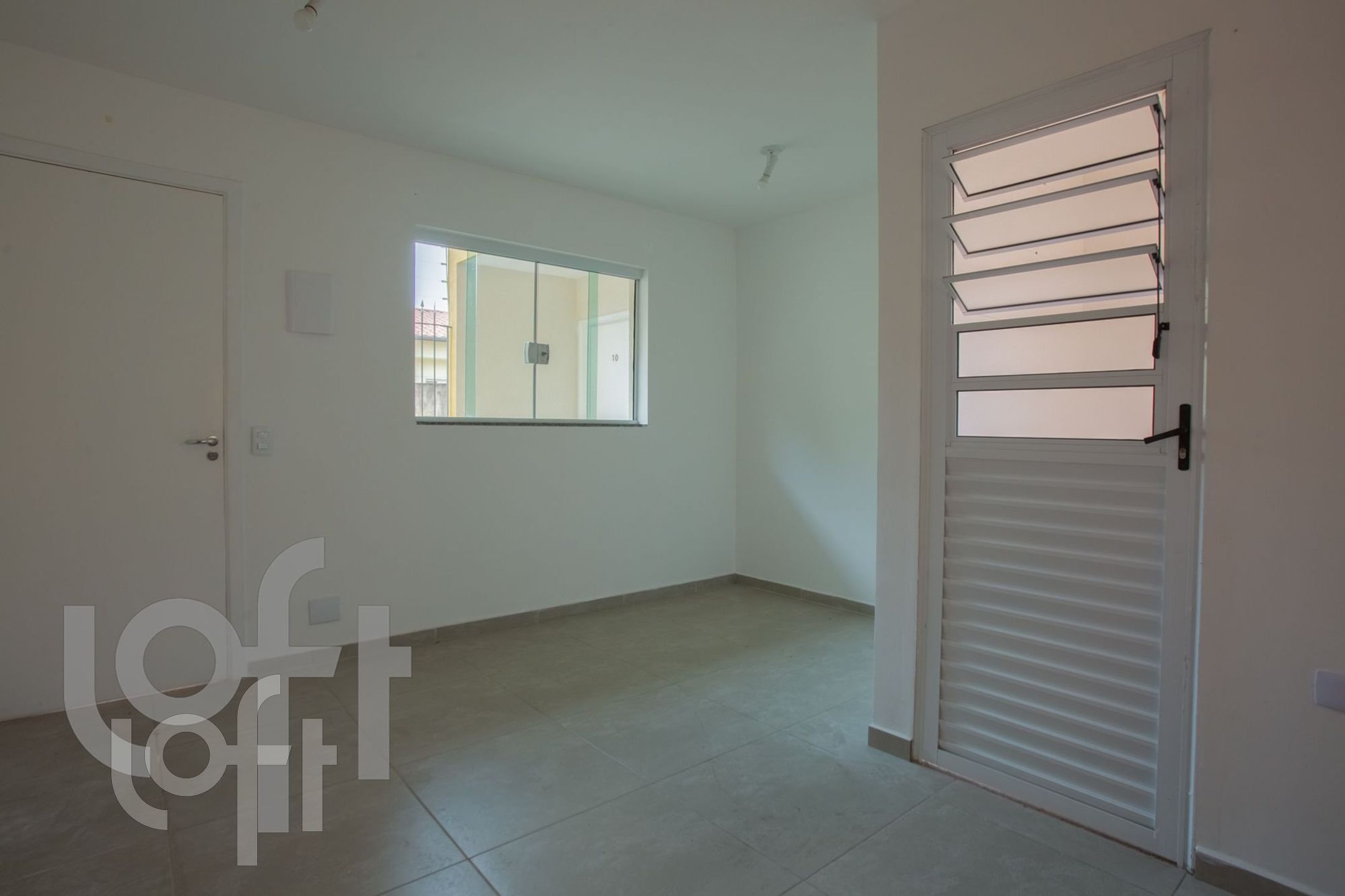 Apartamento à venda com 1 quarto, 29m² - Foto 9