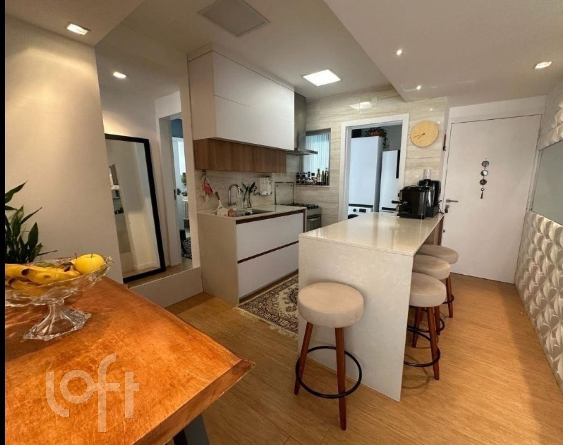 Apartamentos com 70m², 2 quartos, 1 suíte, 1 garagem, no bairro Centro em Florianópolis