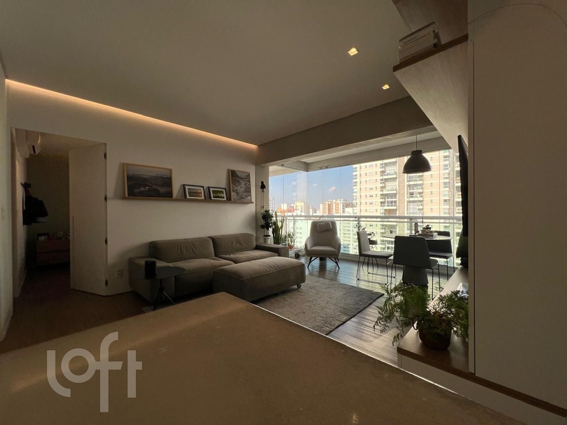 Apartamento à venda com 1 quarto, 55m² - Foto 57