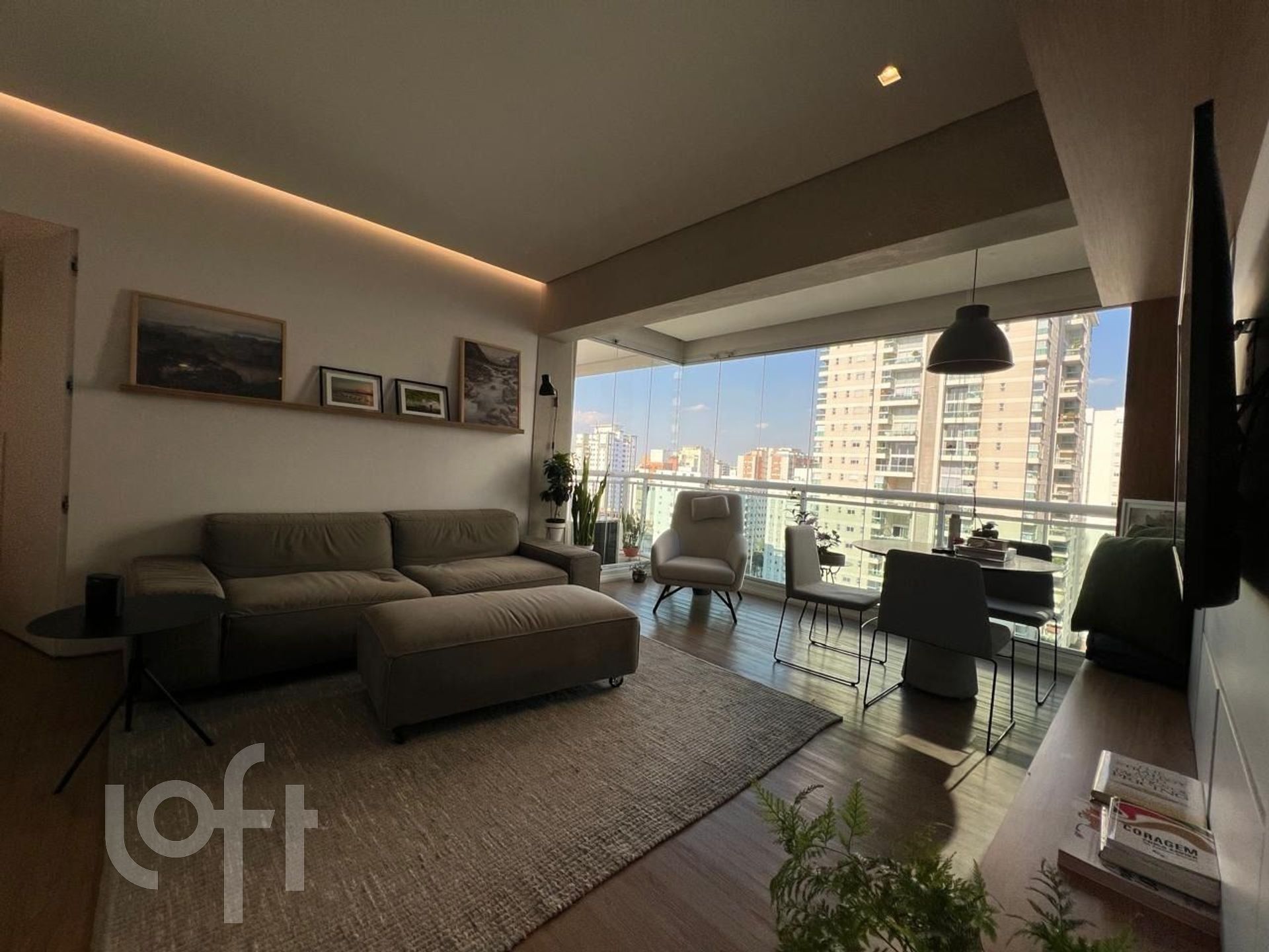 Apartamento à venda com 1 quarto, 55m² - Foto 54