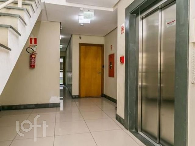 Apartamento com 73m², 2 dormitórios, 1 suíte, São João em Porto Alegre