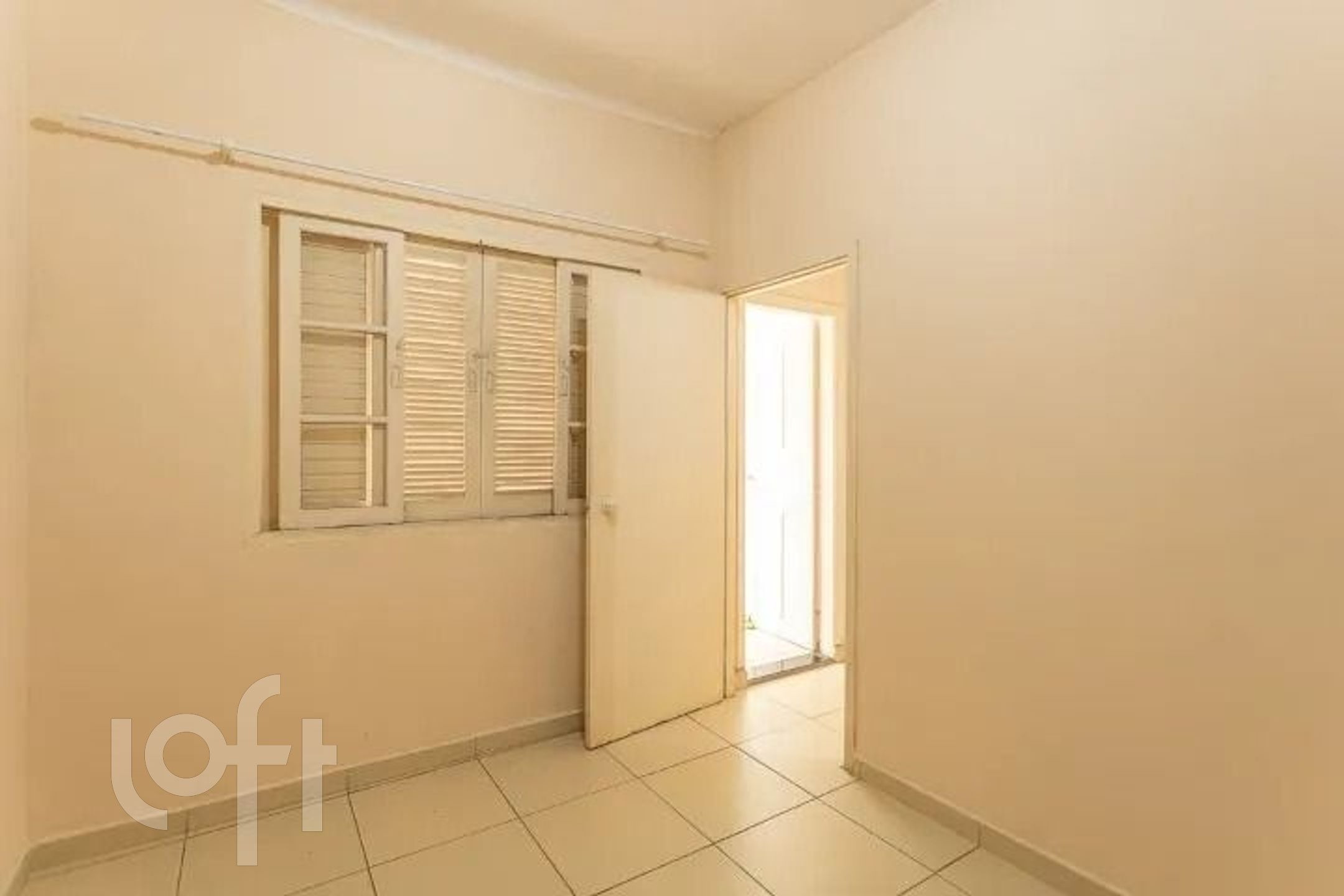 Casa à venda com 3 quartos, 170m² - Foto 2