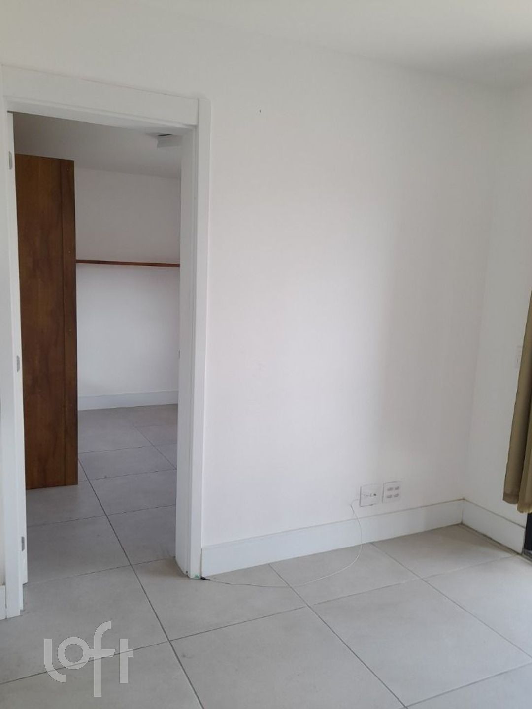 Apartamento à venda com 1 quarto, 37m² - Foto 2