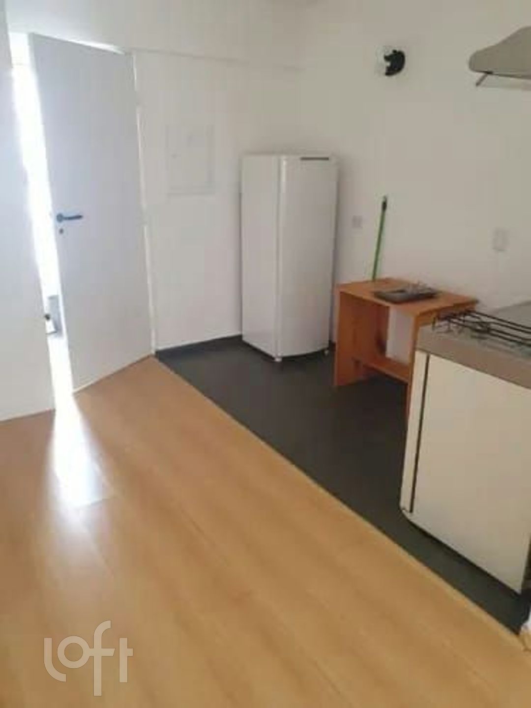 Apartamento à venda com 1 quarto, 29m² - Foto 4