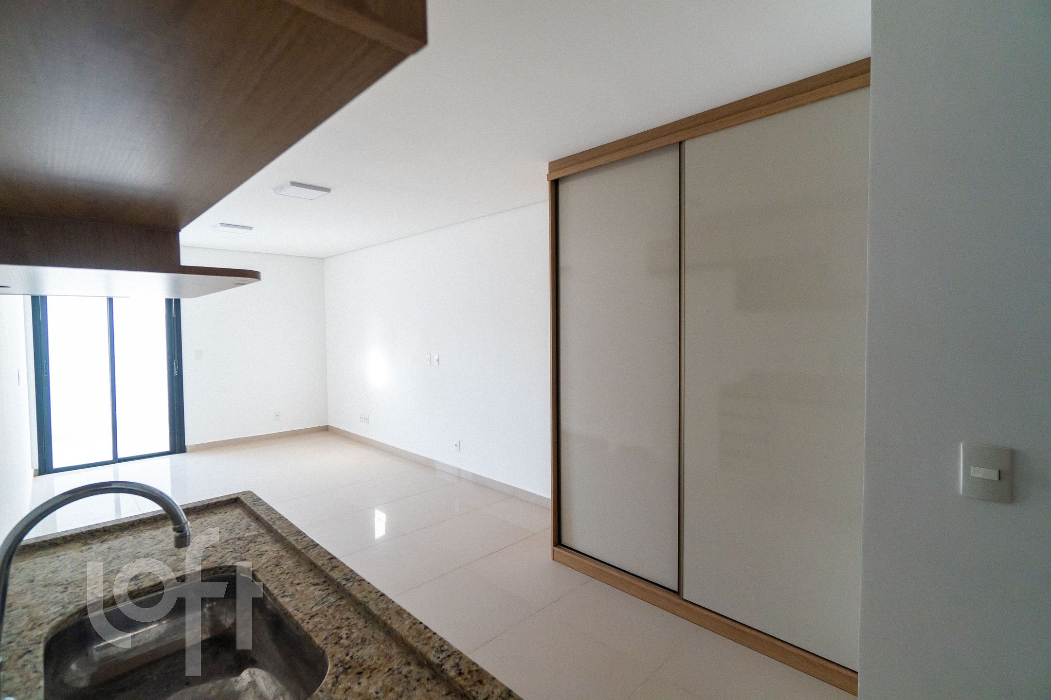 Apartamento à venda com 1 quarto, 37m² - Foto 5