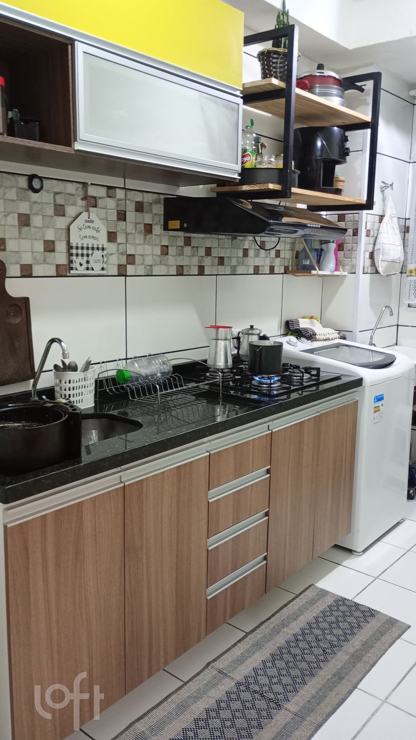 Apartamento à venda com 2 quartos, 42m² - Foto 3
