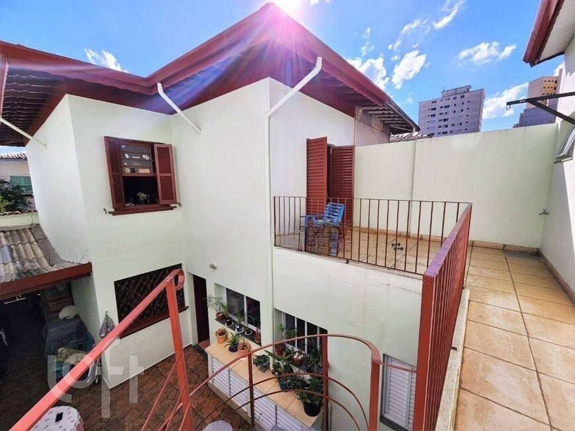 Casa à venda com 5 quartos, 140m² - Foto 5