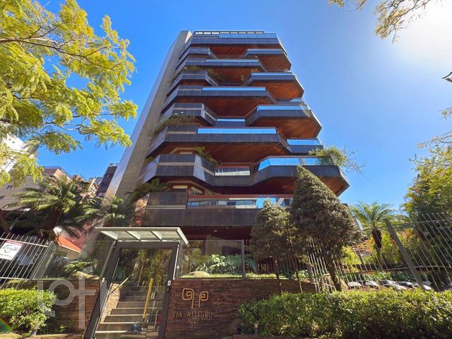 Apartamento com 251m², 4 dormitórios, 1 suíte, 4 vagas, Bela Vista em Porto Alegre