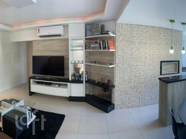 Apartamento com 85m², 2 dormitórios, 1 suíte, 2 vagas, Cristo Redentor em Porto Alegre