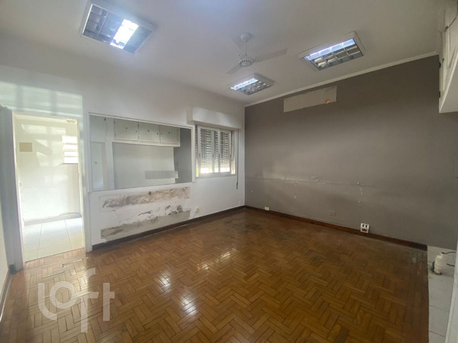 Casa à venda com 6 quartos, 310m² - Foto 10