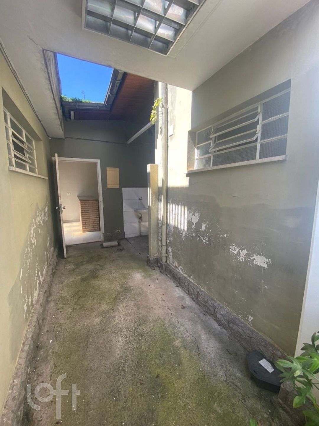 Casa à venda com 6 quartos, 310m² - Foto 17