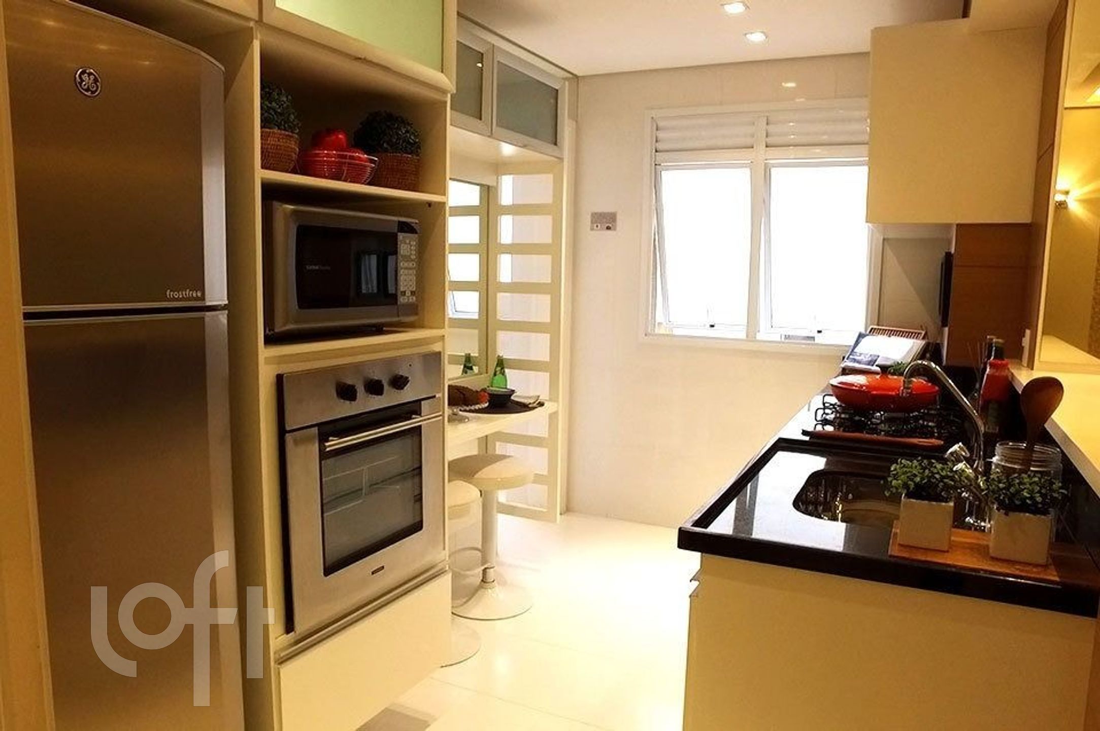 Apartamento à venda com 2 quartos, 67m² - Foto 12