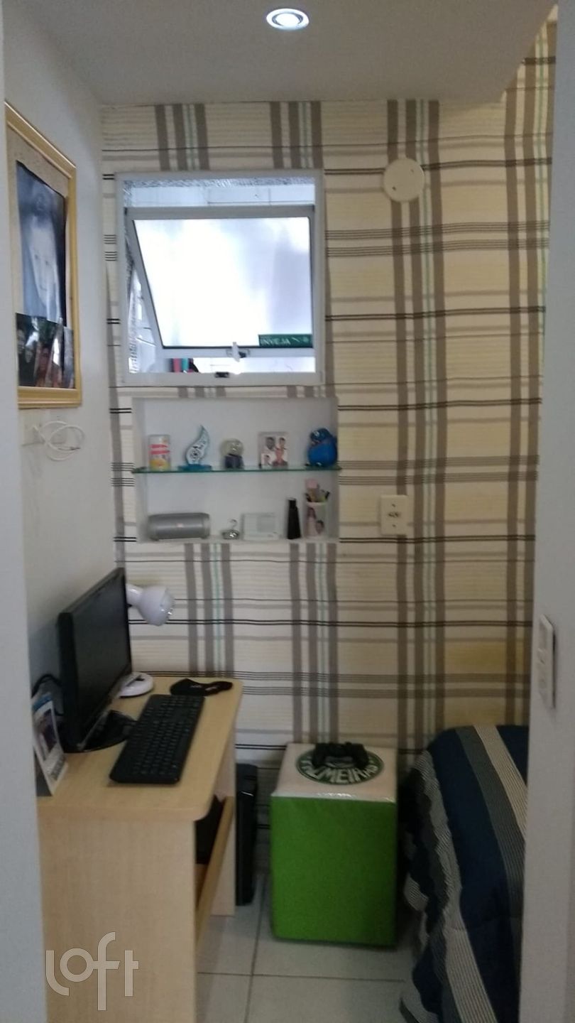 Apartamento à venda com 2 quartos, 69m² - Foto 3