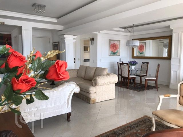 Apartamento com 73m², 2 dormitórios, 1 suíte, 1 vaga, Independência em Porto Alegre