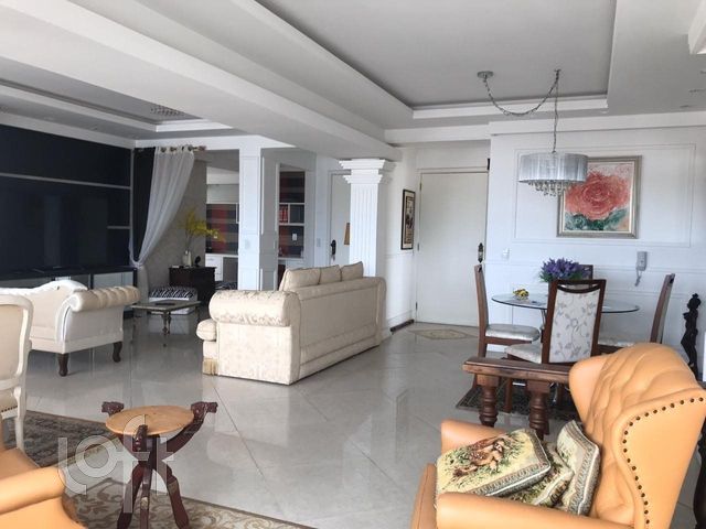 Apartamento com 73m², 2 dormitórios, 1 suíte, 1 vaga, Independência em Porto Alegre