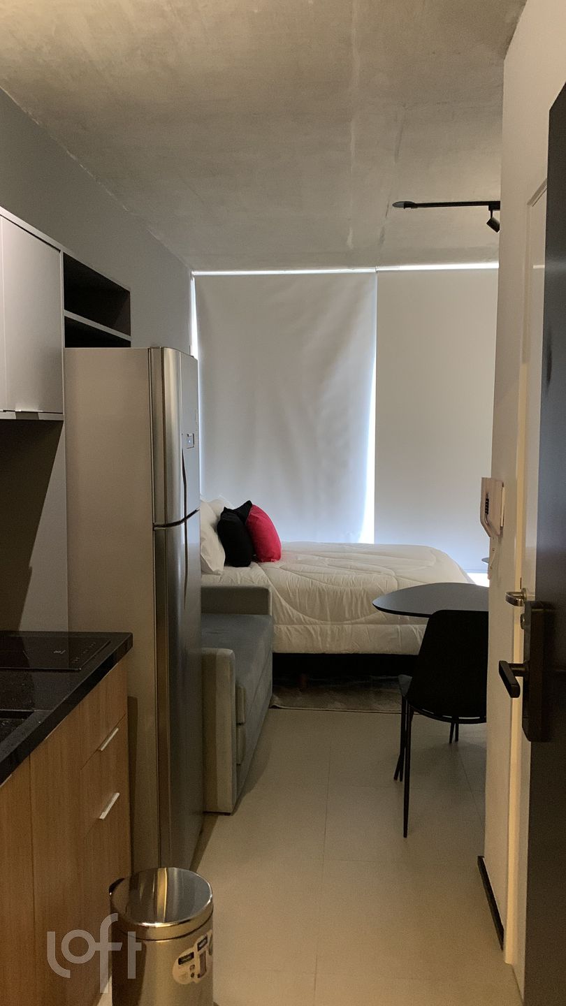 Apartamento à venda com 1 quarto, 19m² - Foto 2