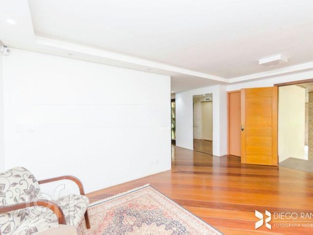 Apartamento com 459m², 4 dormitórios, 3 suítes, 4 vagas, Bela Vista em Porto Alegre