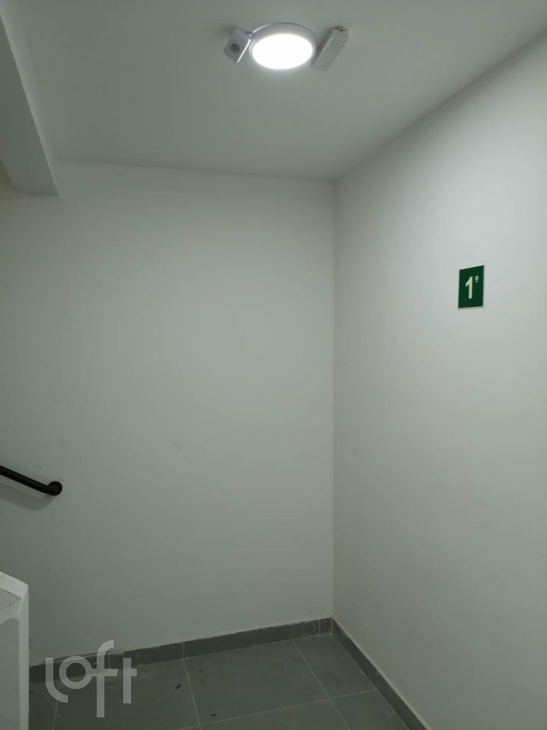 Apartamento à venda com 1 quarto, 35m² - Foto 4