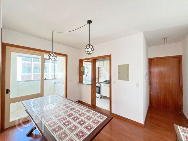 Apartamento com 165m², 3 dormitórios, 1 suíte, 2 vagas, Santana em Porto Alegre