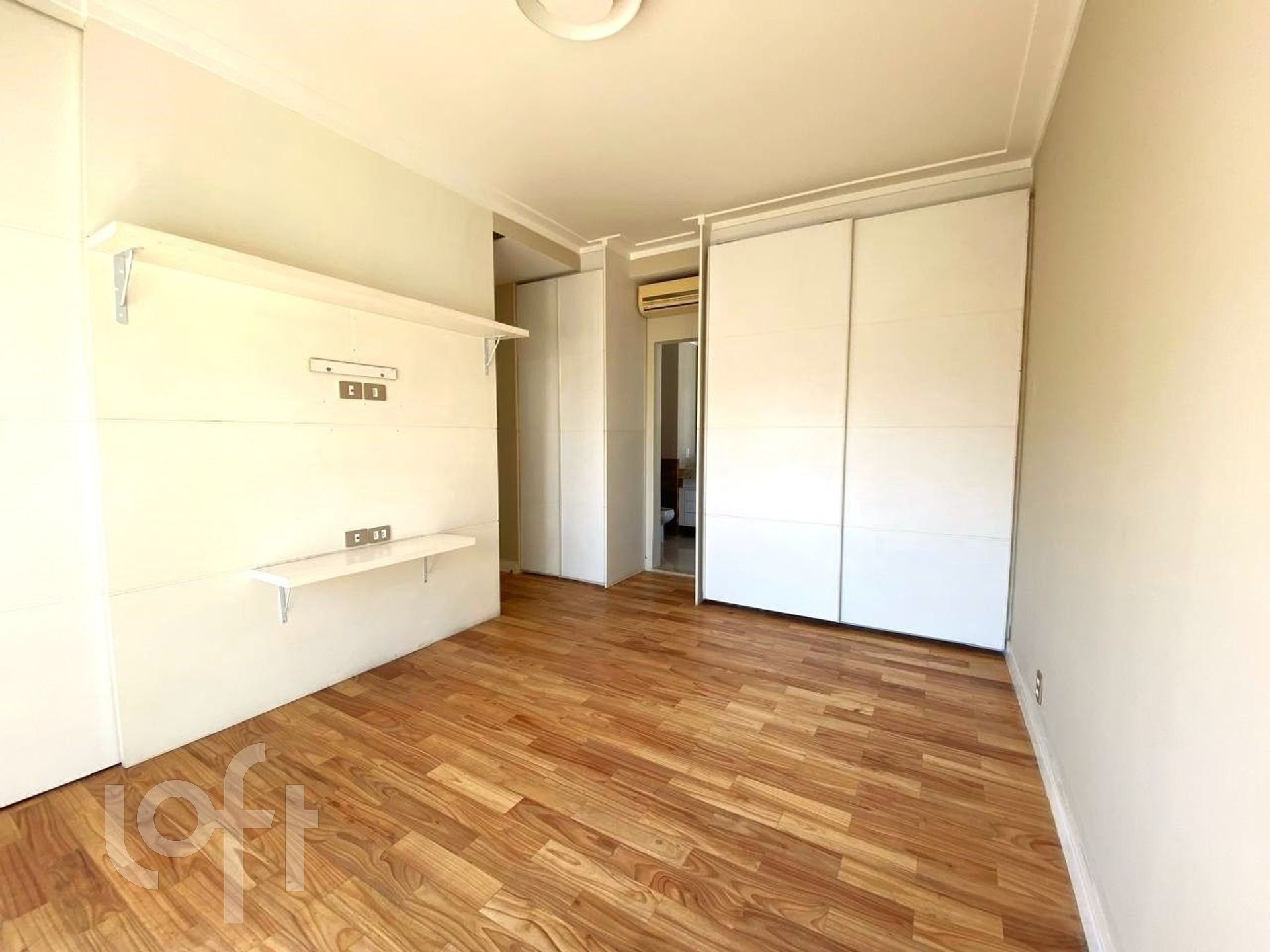 Apartamento à venda com 3 quartos, 240m² - Foto 35