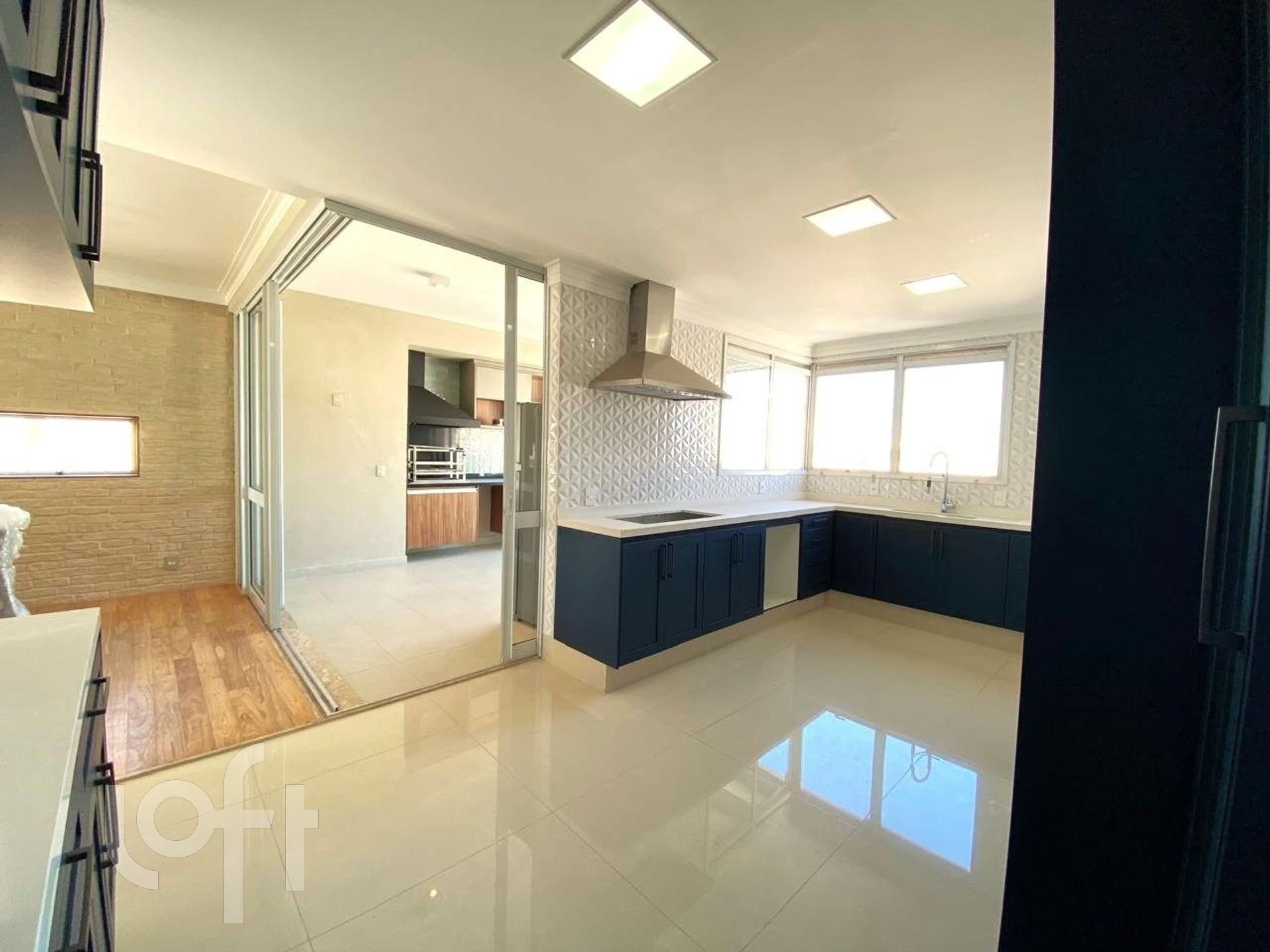 Apartamento à venda com 3 quartos, 240m² - Foto 19