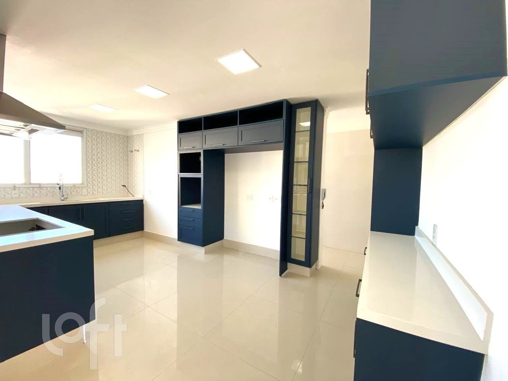 Apartamento à venda com 3 quartos, 240m² - Foto 14