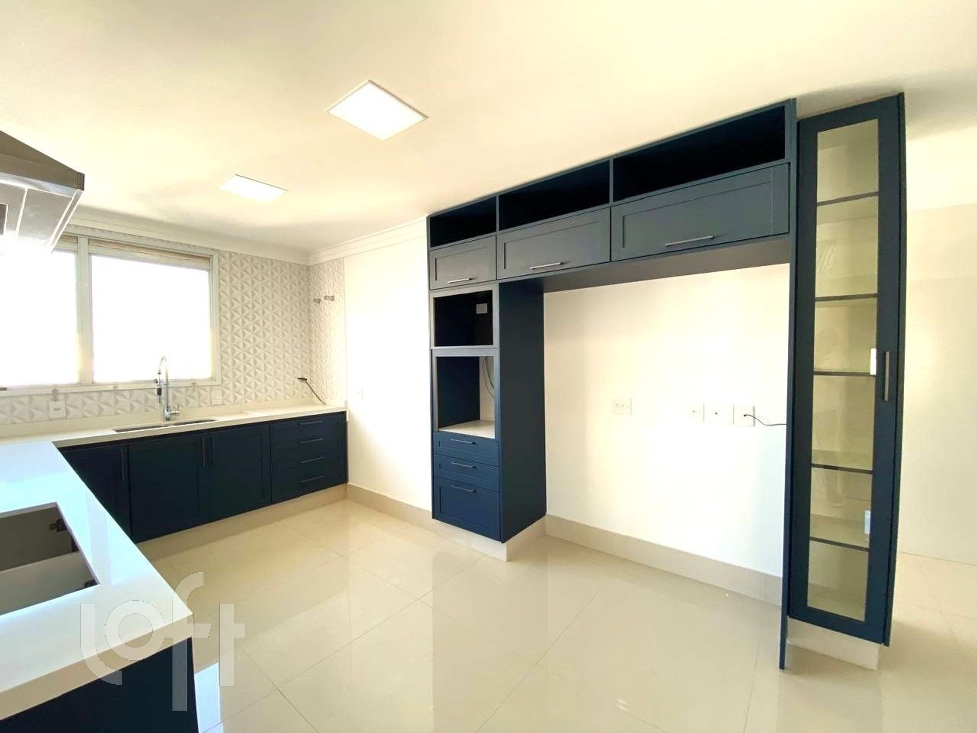 Apartamento à venda com 3 quartos, 240m² - Foto 15