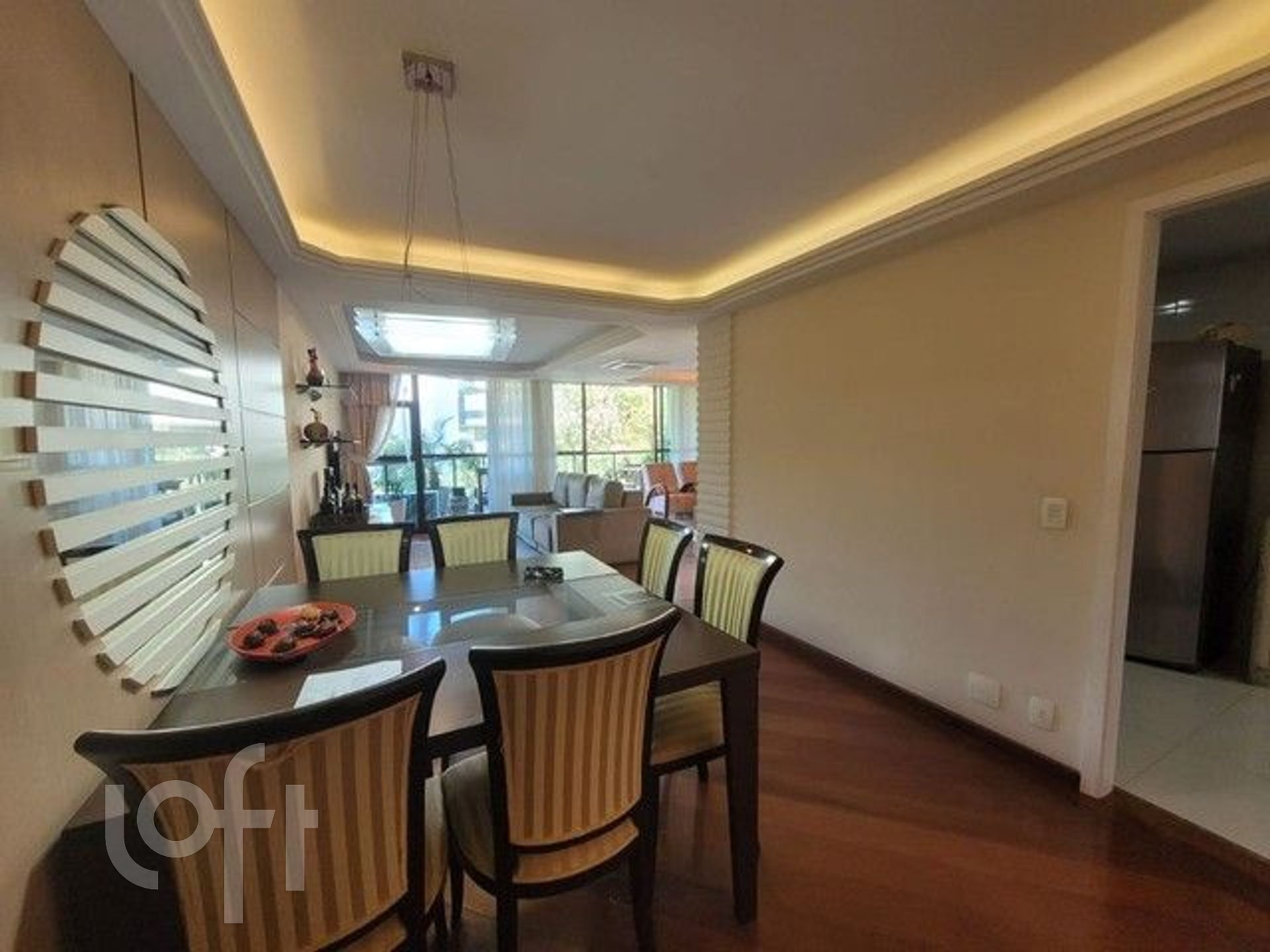 Apartamento à venda com 4 quartos, 160m² - Foto 1