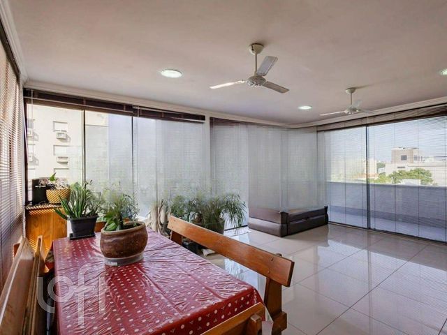 Apartamento com 106m², 2 dormitórios, 2 suítes, 2 vagas, Cristo Redentor em Porto Alegre