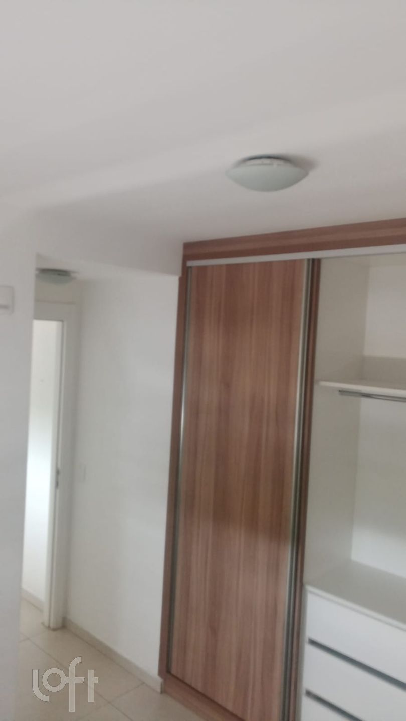 Apartamento à venda com 2 quartos, 66m² - Foto 4