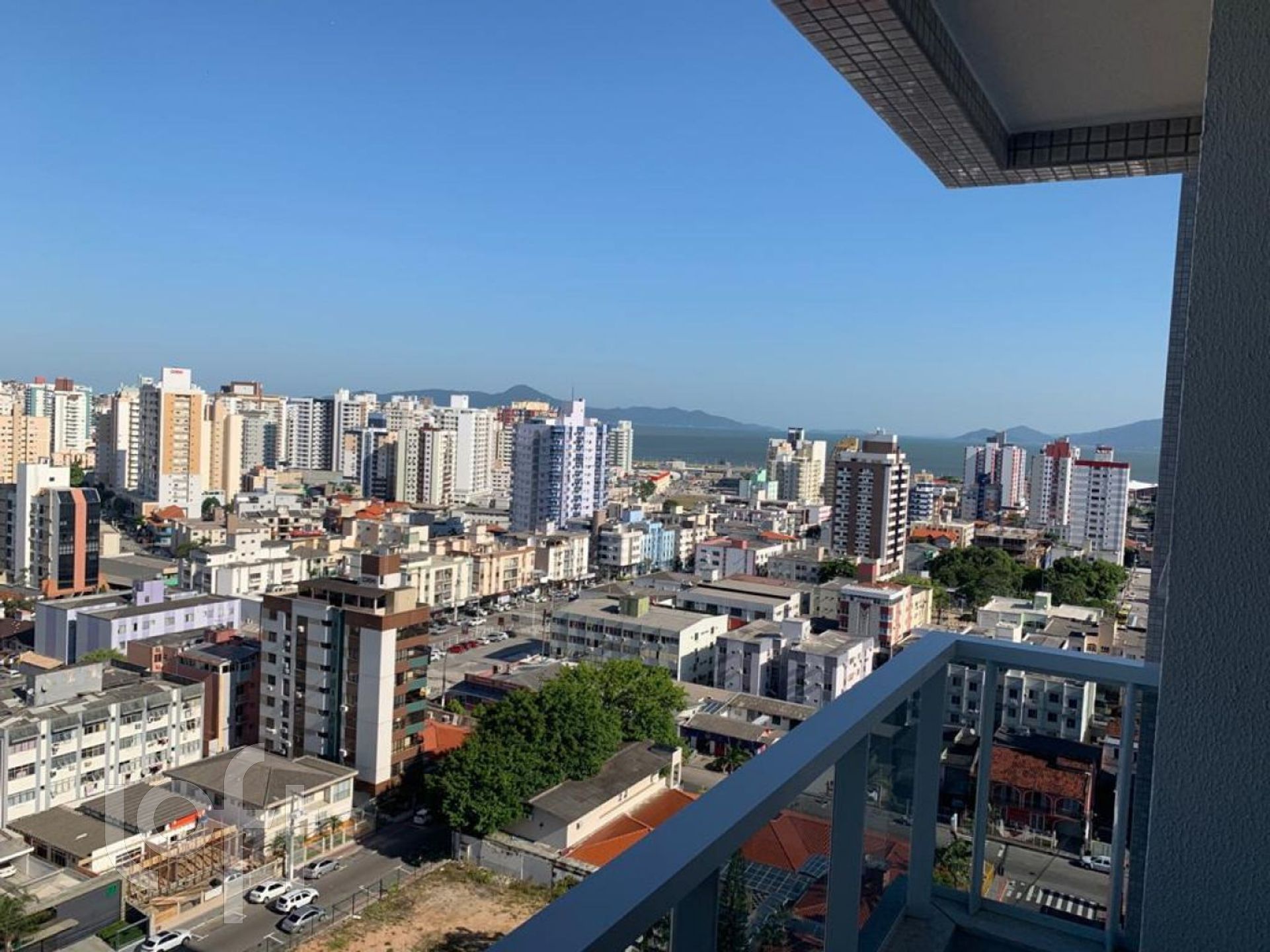 Apartamento à venda em Kobrasol com 85 m², 2 quartos, 2 suítes, 2 vagas