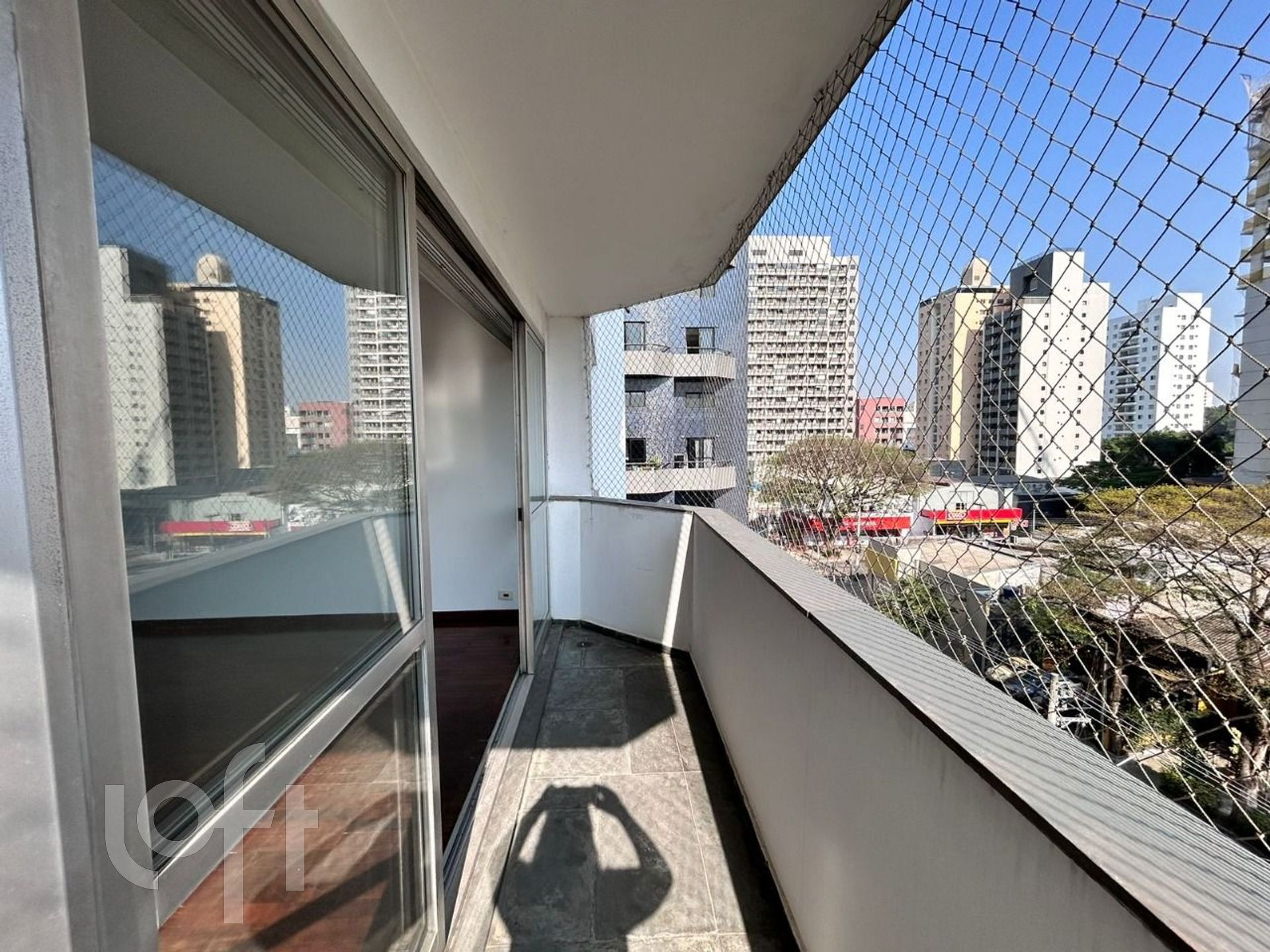 Apartamento à venda com 3 quartos, 144m² - Foto 15