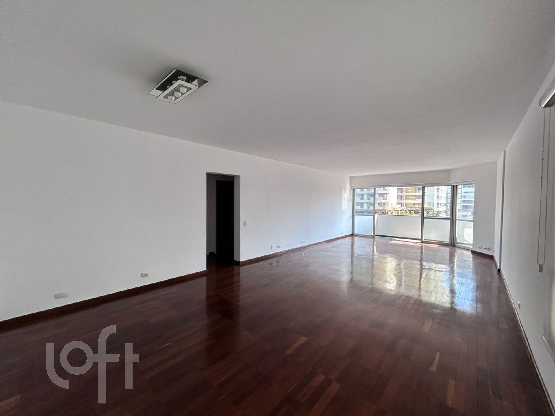 Apartamento à venda com 3 quartos, 144m² - Foto 2