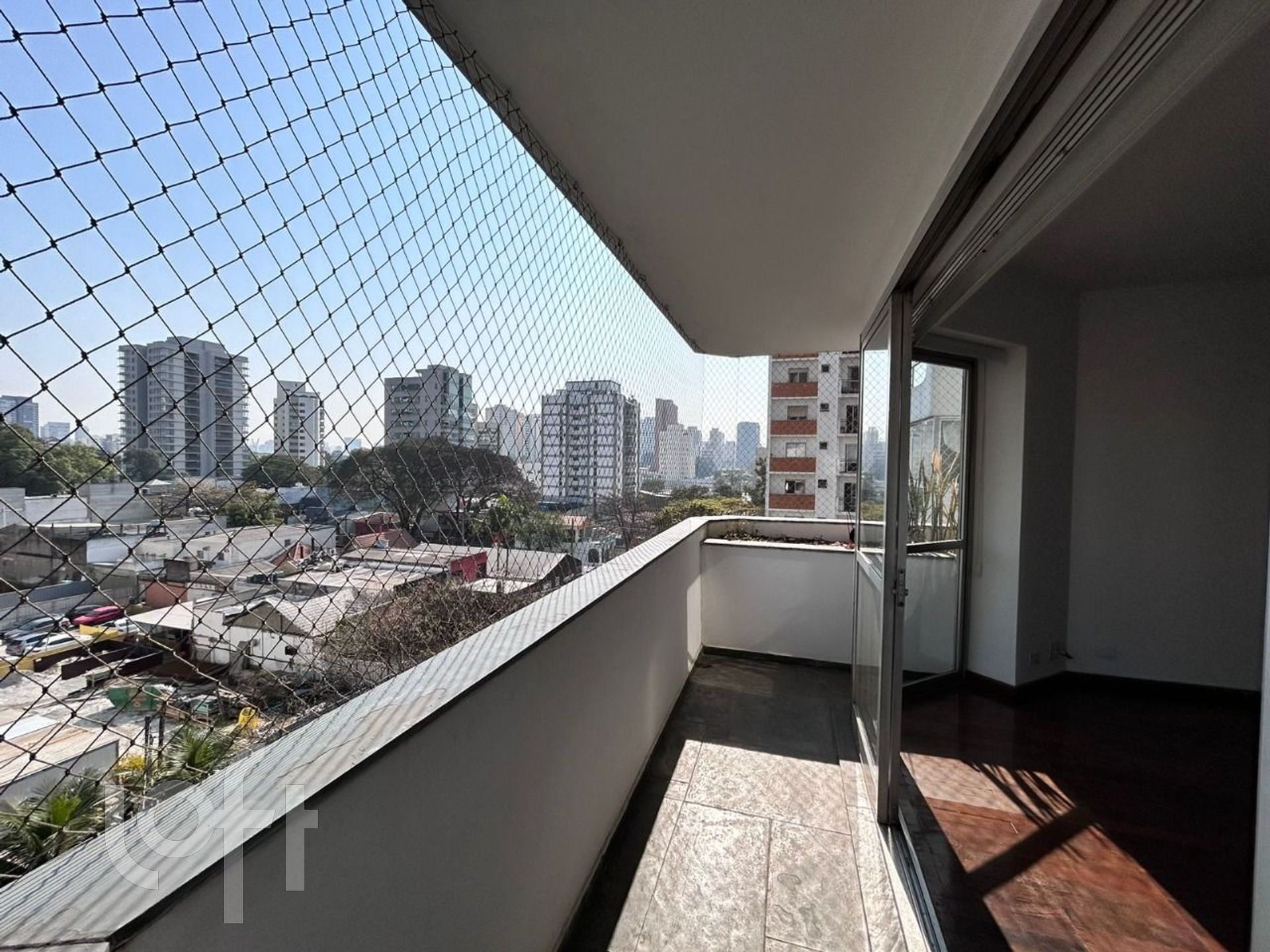 Apartamento à venda com 3 quartos, 144m² - Foto 13