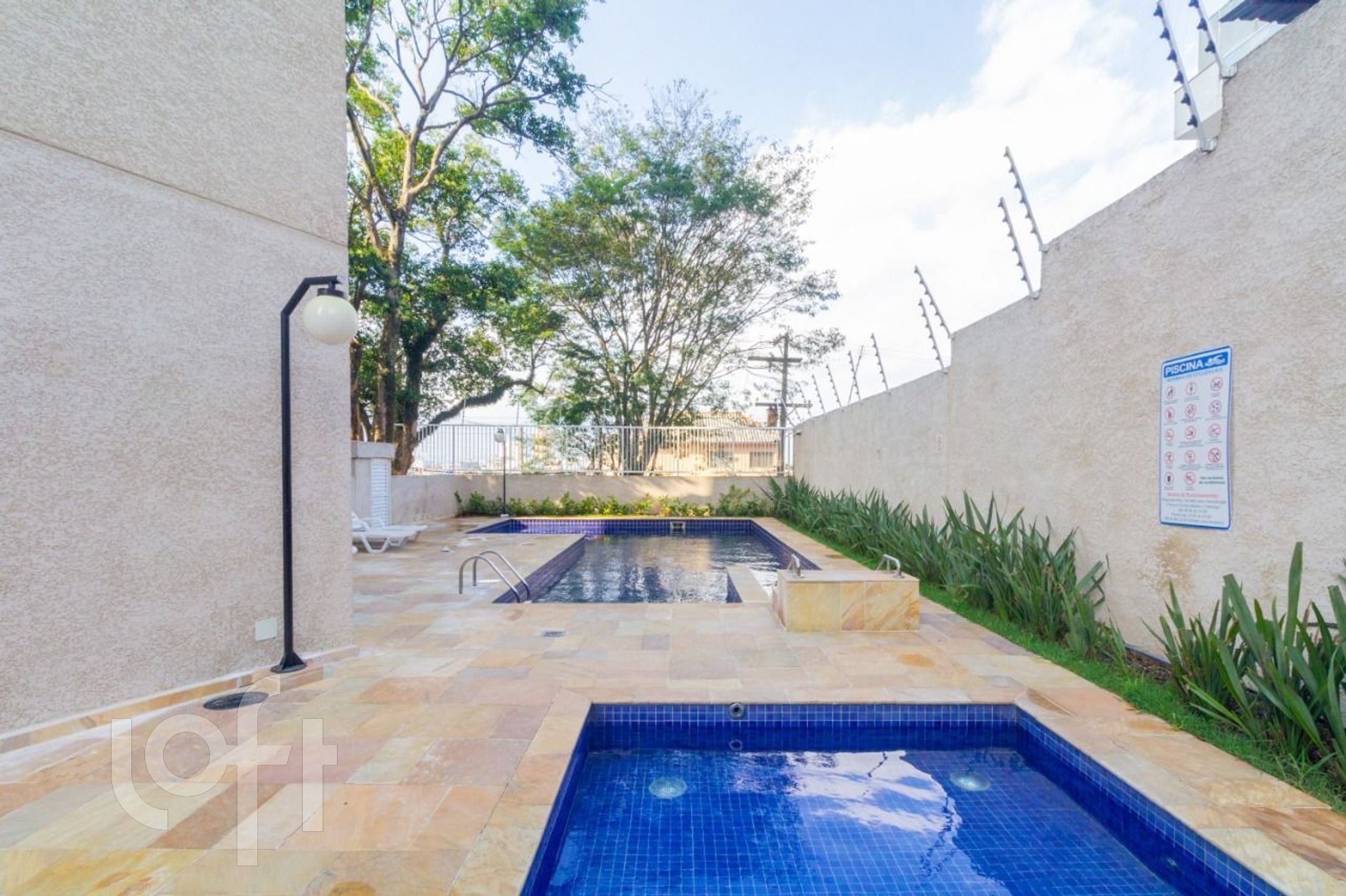 Imagem da propriedade PU15b9sq5 36