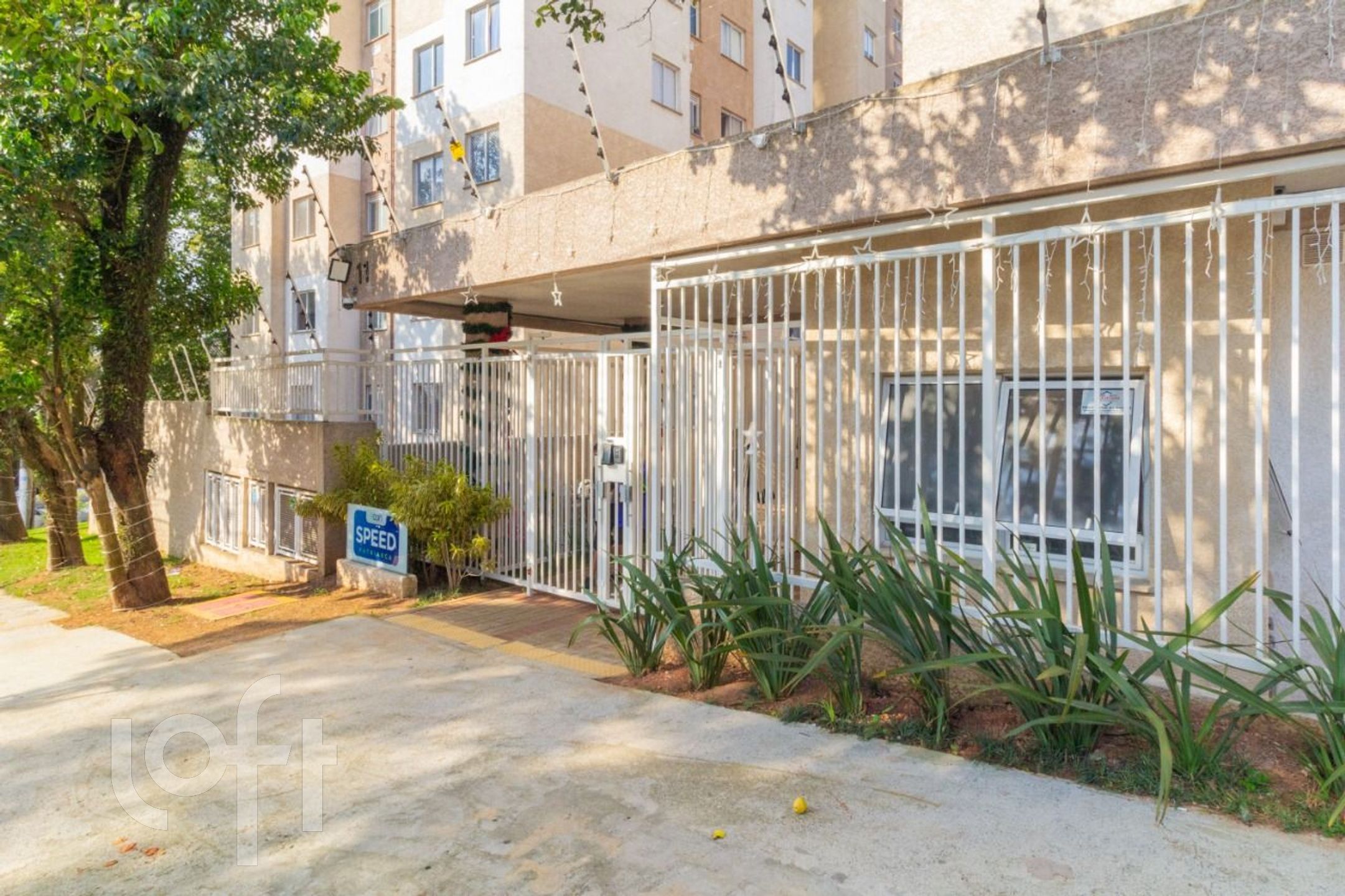 Imagem da propriedade PU15b9sq5 35