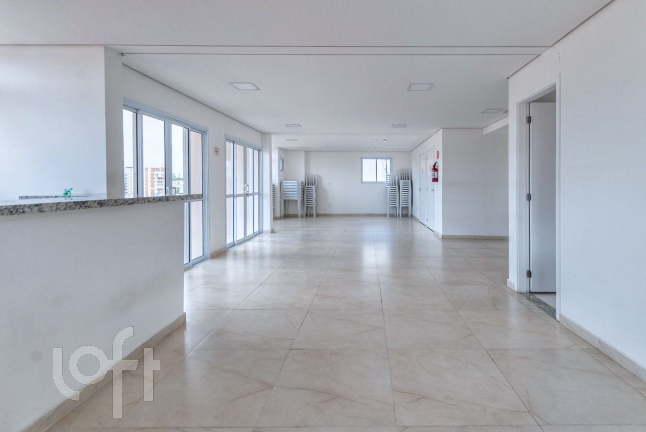 Apartamento à venda com 2 quartos, 60m² - Foto 35