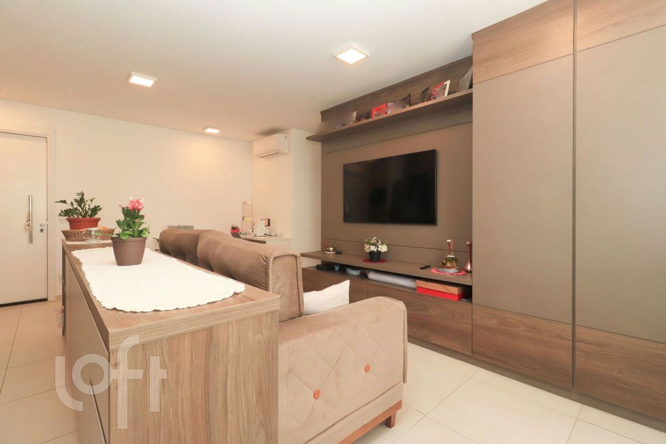 Apartamento à venda com 2 quartos, 69m² - Foto 4