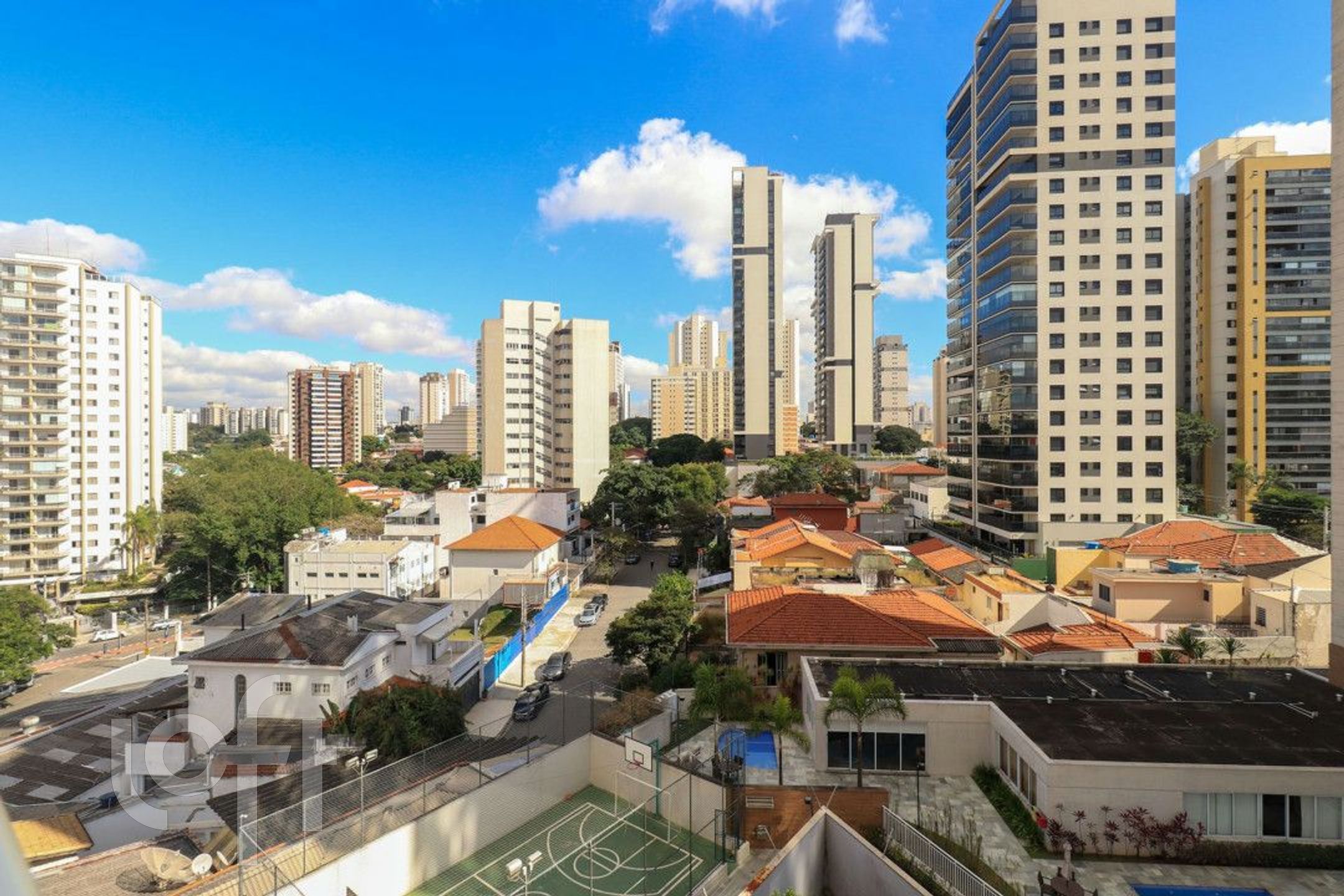 Apartamento à venda com 2 quartos, 69m² - Foto 8