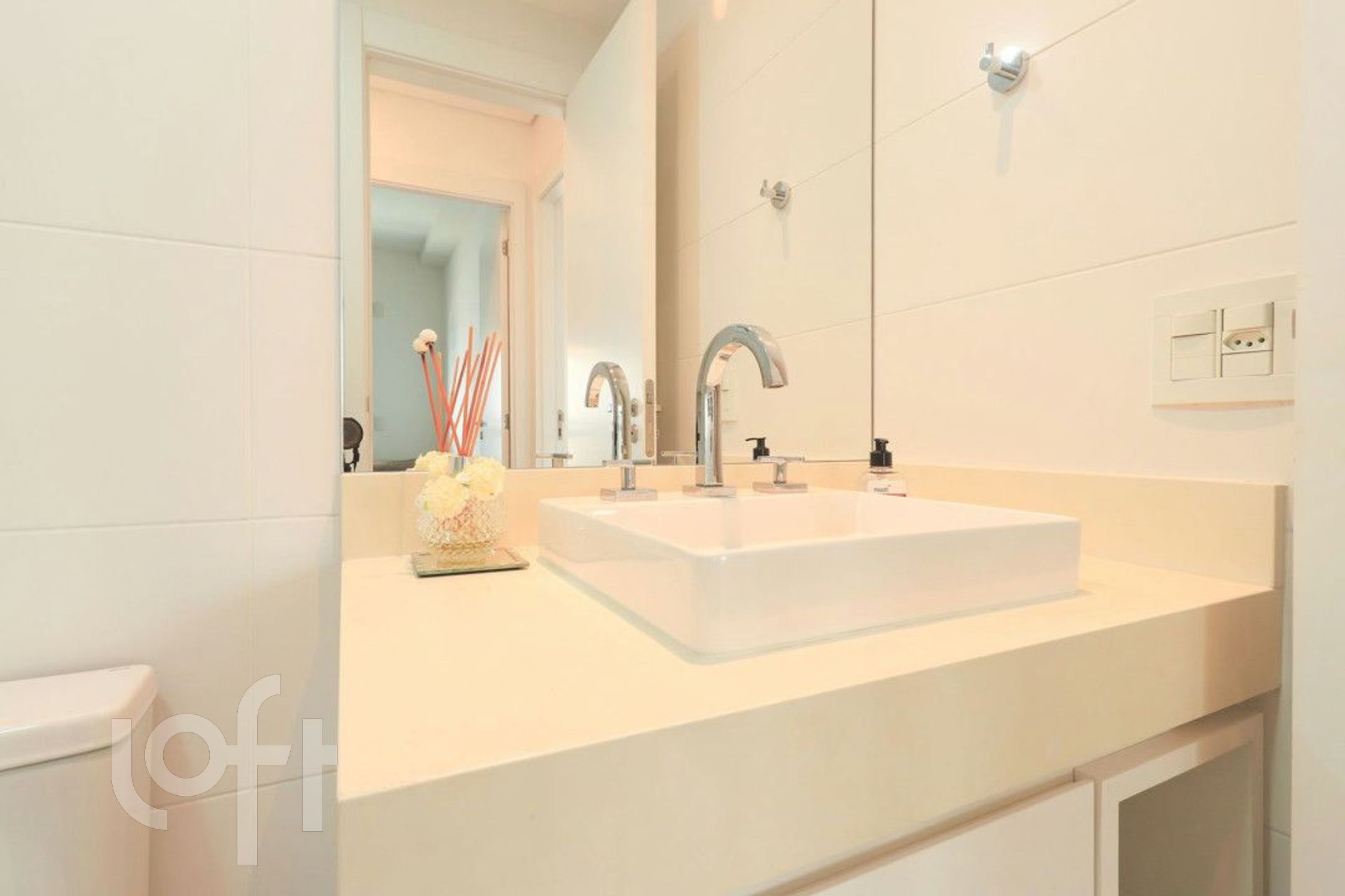 Apartamento à venda com 2 quartos, 69m² - Foto 18