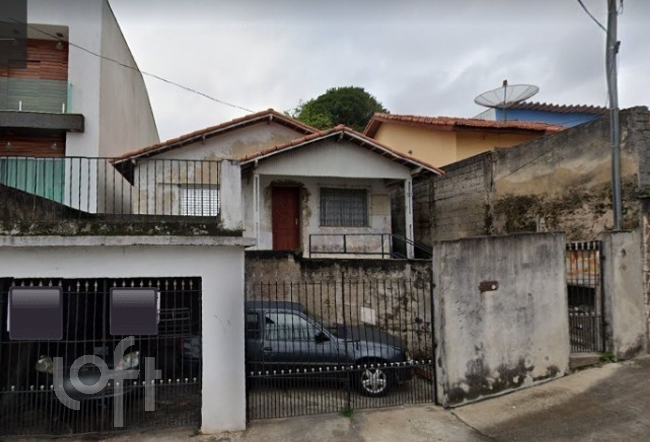 Casa à venda com 4 quartos, 250m² - Foto 1