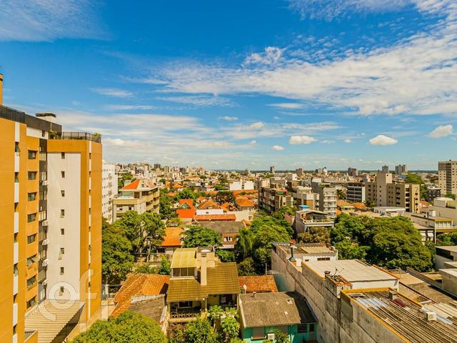 Apartamento com 324m², 4 dormitórios, 1 suíte, 2 vagas, São João em Porto Alegre