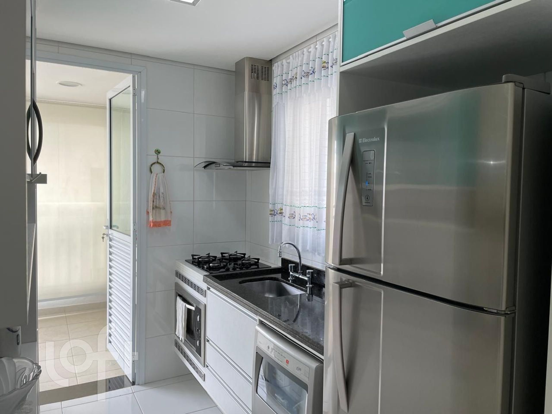 Apartamento à venda com 3 quartos, 81m² - Foto 7