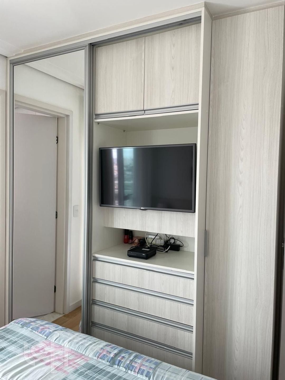 Apartamento à venda com 3 quartos, 81m² - Foto 10