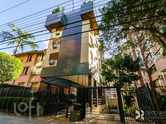 Apartamento com 120m², 4 dormitórios, 1 suíte, 2 vagas, Higienópolis em Porto Alegre