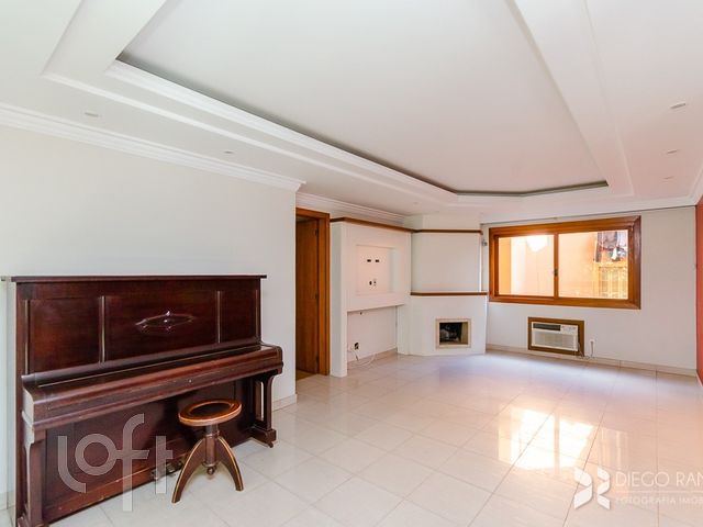 Apartamento com 120m², 4 dormitórios, 1 suíte, 2 vagas, Higienópolis em Porto Alegre