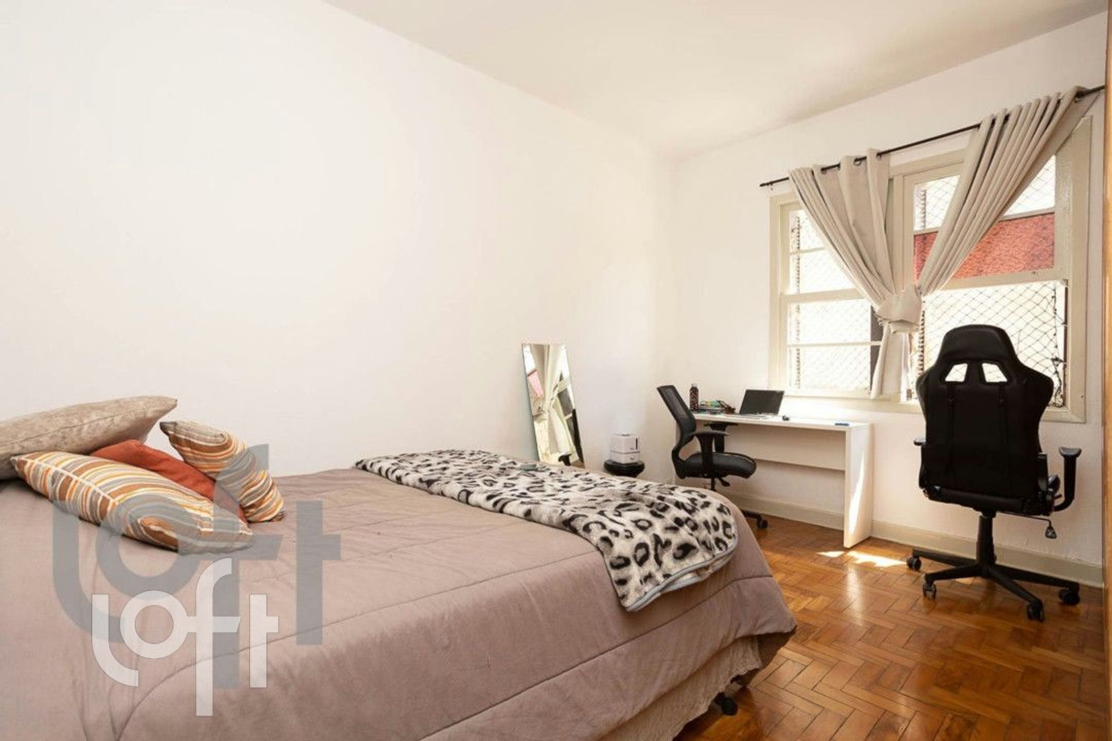 Apartamento à venda com 2 quartos, 75m² - Foto 9