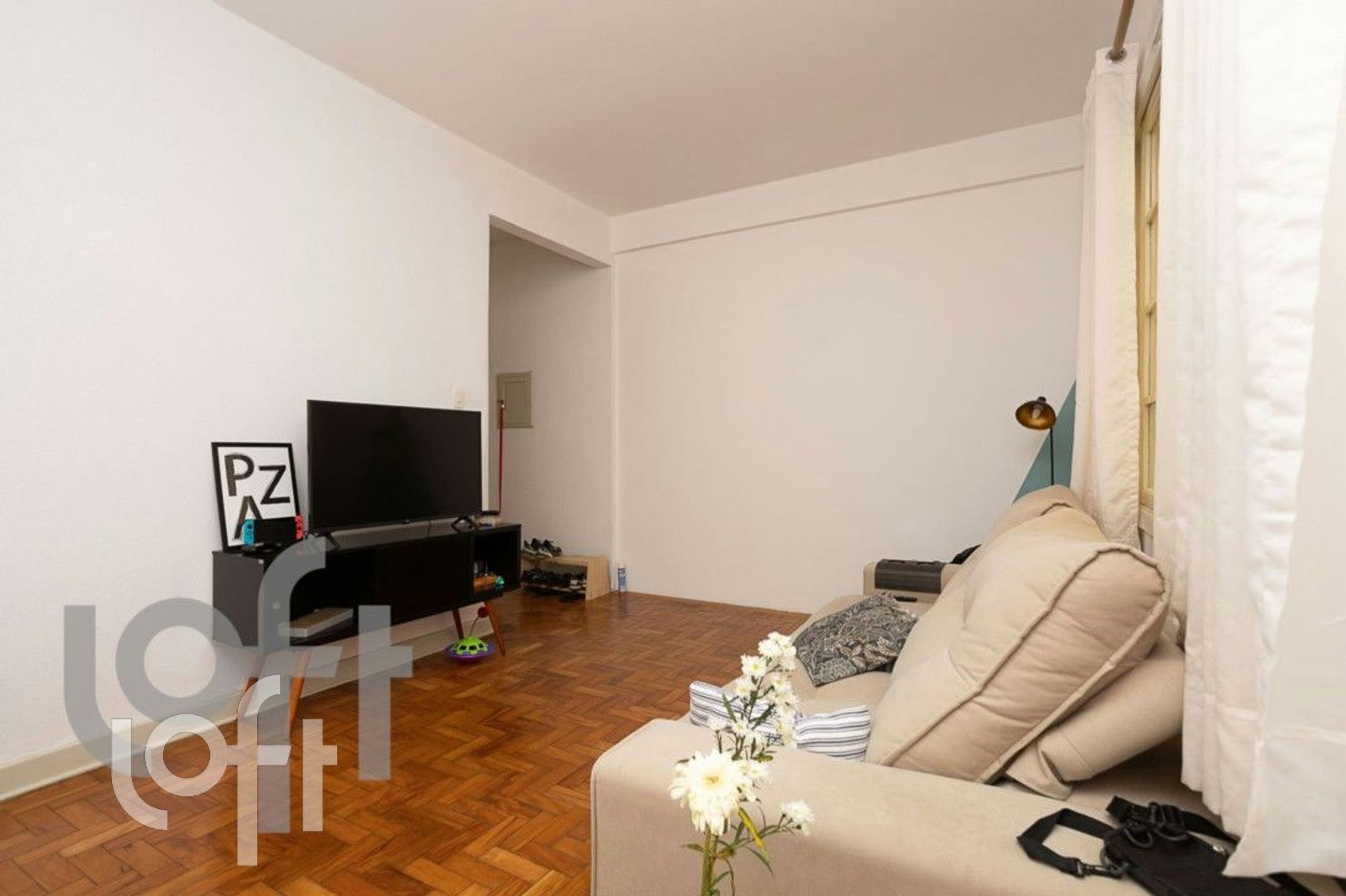 Apartamento à venda com 2 quartos, 75m² - Foto 3