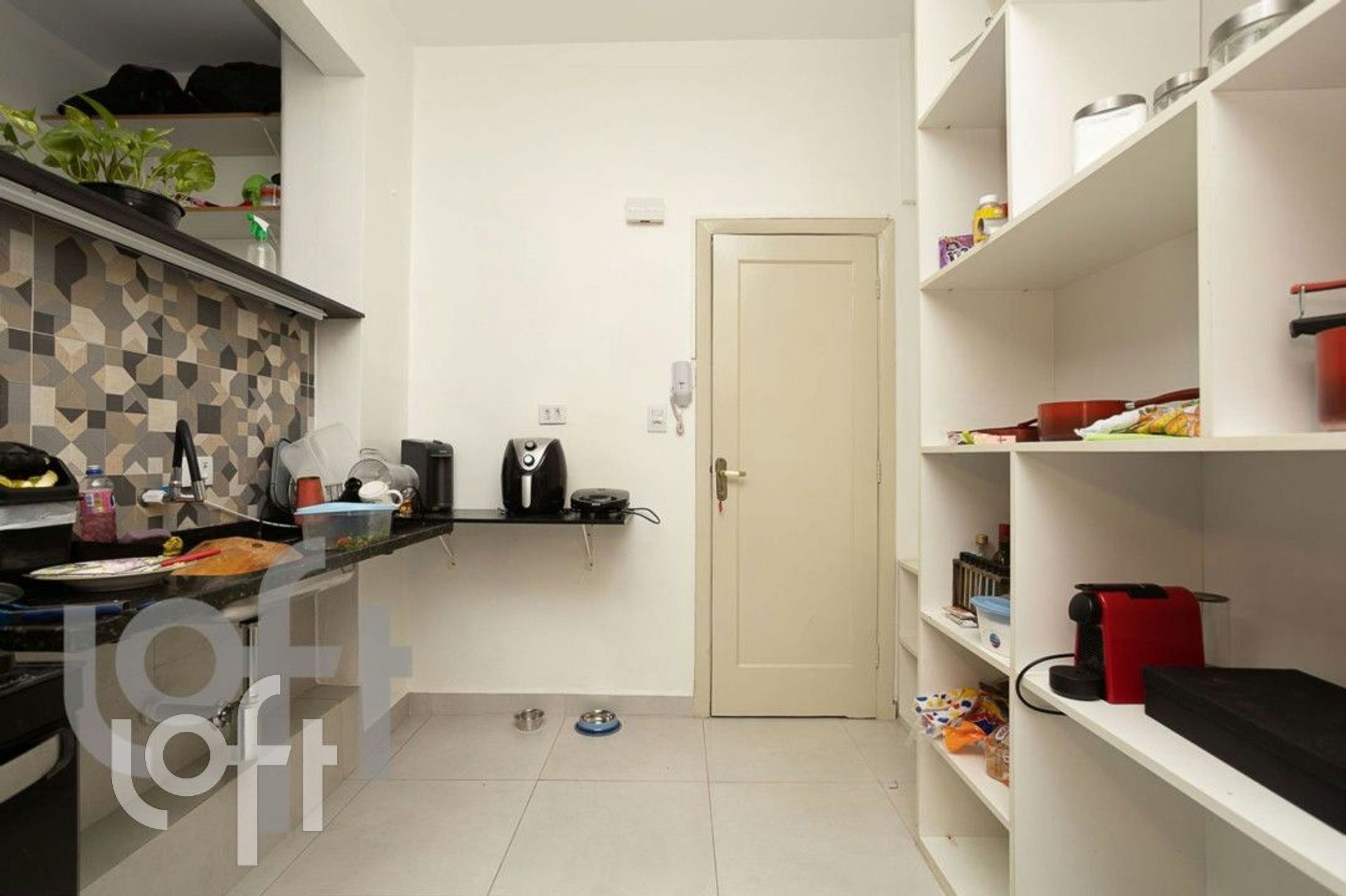 Apartamento à venda com 2 quartos, 75m² - Foto 15