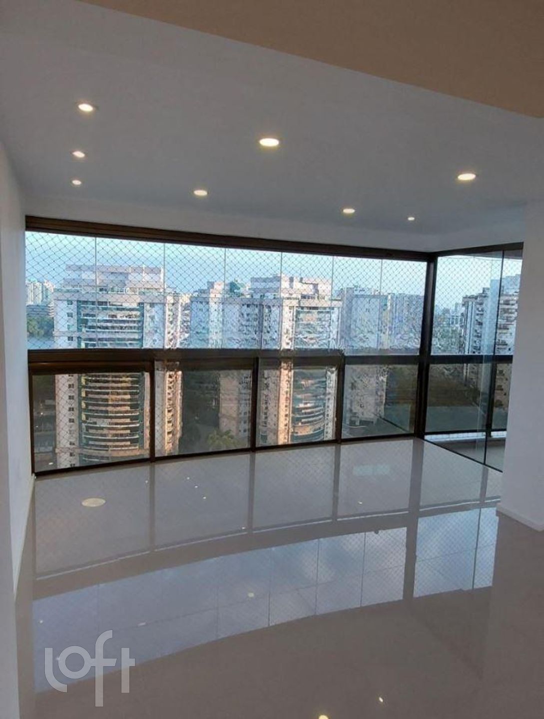 Apartamento à venda com 4 quartos, 443m² - Foto 1